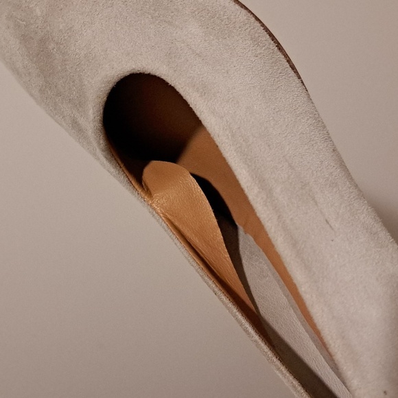 LOQ Taupe Genuine Suede "Villa Piedra" Square-toe Block Heels (Size EU 41/US 10) - Picture 6 of 6